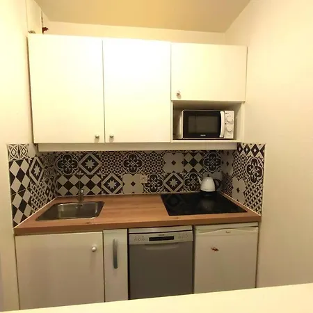 아파트 7 Min Walk Metro Aparthotel, La Defense+parking 쿠르브부아